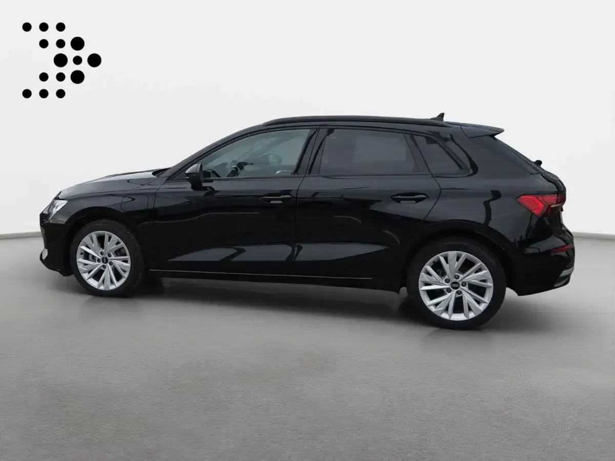 Gebraucht Audi A3 Sportback e-tron Advanced Plus 204 PS (150 kW) 2025 Mythosschwarz metallic Kleinwagen