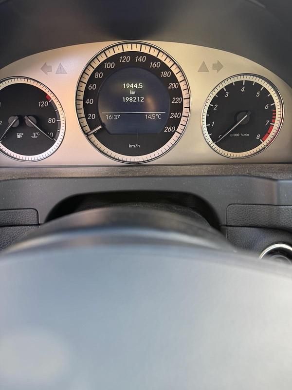 Gebraucht Mercedes C200 Avantgarde 184 PS (135 kW) 2007 Grau Kombi