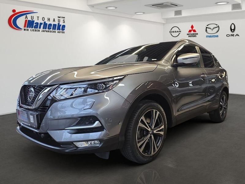 Grau Gebraucht 2018 Nissan Qashqai Tekna+ SUV | 18.990 € (Etwas zu teuer) - Bild 1/4