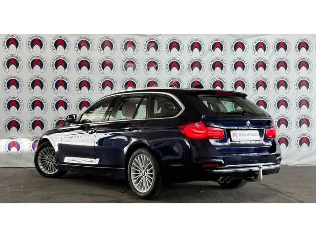 Gebraucht BMW 320 Sport Line 184 PS (135 kW) 2017 Blau (metallic) Kombi