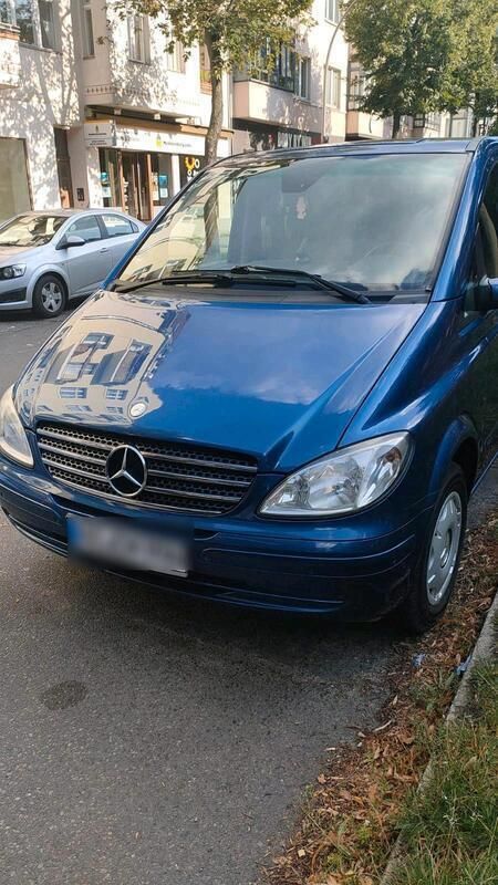 Blau Gebraucht 2006 Mercedes Viano Van / Kleinbus | 8.900 € - Bild 1/3