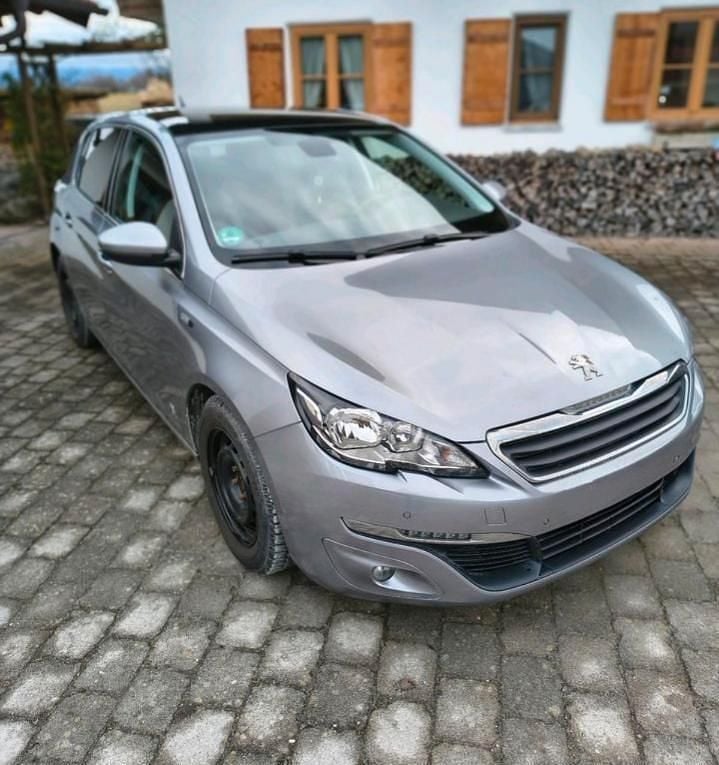 Gebraucht Peugeot 308 Style 120 PS (88 kW) 2015 Grau Limousine