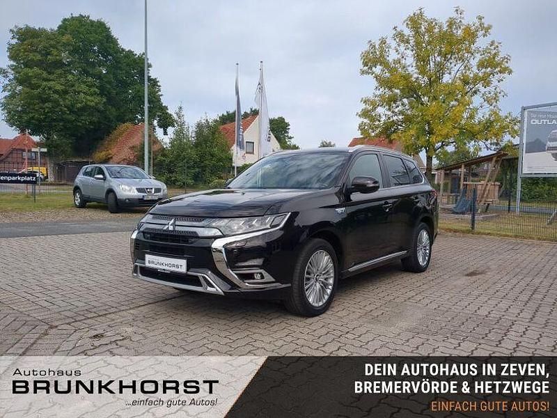 Rubinschwarz (x40) Gebraucht 2020 Mitsubishi Outlander P-HEV Top SUV | 21.990 € (Fairer Preis) - Bild 1/3