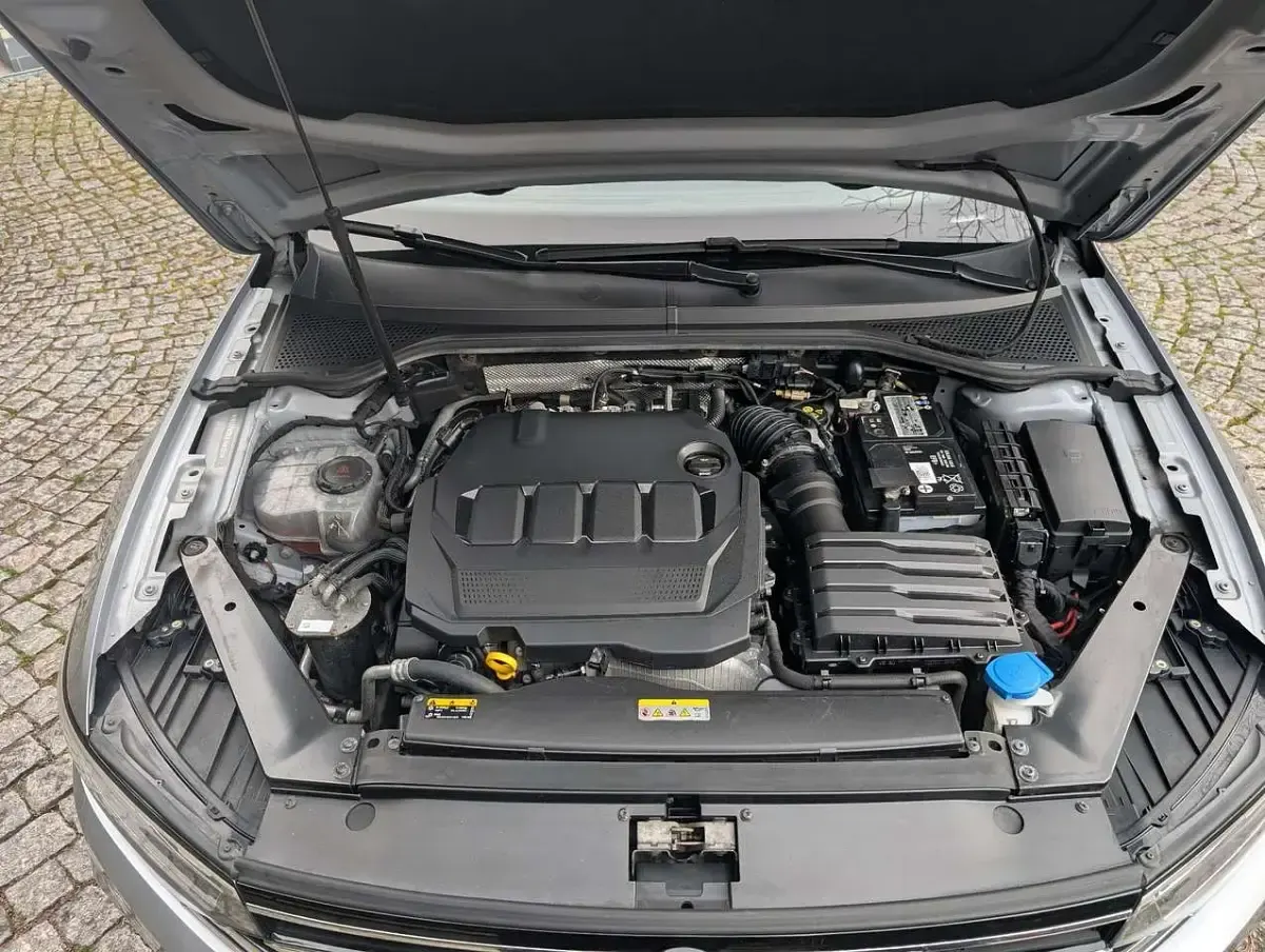 Gebraucht VW Passat 150 PS (110 kW) 2020 Kombi