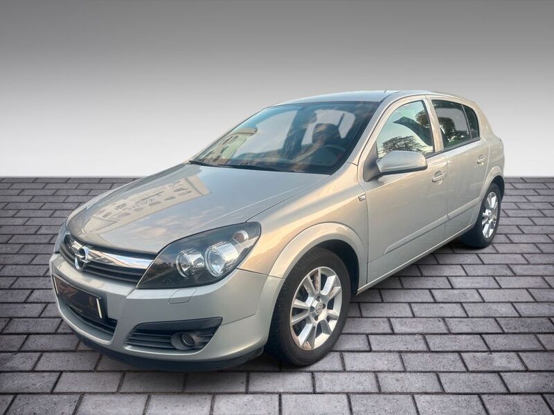 Pannacotta m2 Gebraucht 2005 Opel Astra Edition Limousine | 2.490 € (Etwas zu teuer) - Bild 1/4