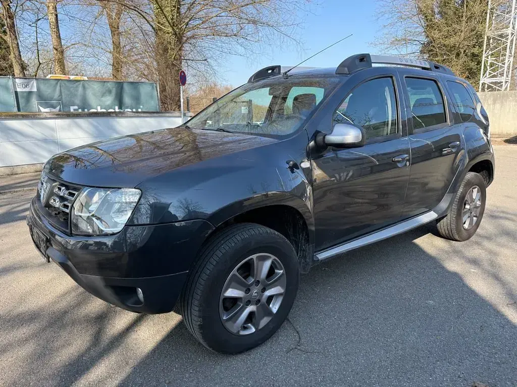 Używany Dacia Duster Prestige 125 KM (91 kW) 2014 Szary SUV
