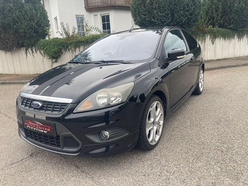 Schwarz Gebraucht 2009 Ford Focus ST-Line Limousine | 3.400 € (Guter Preis) - Bild 1/4