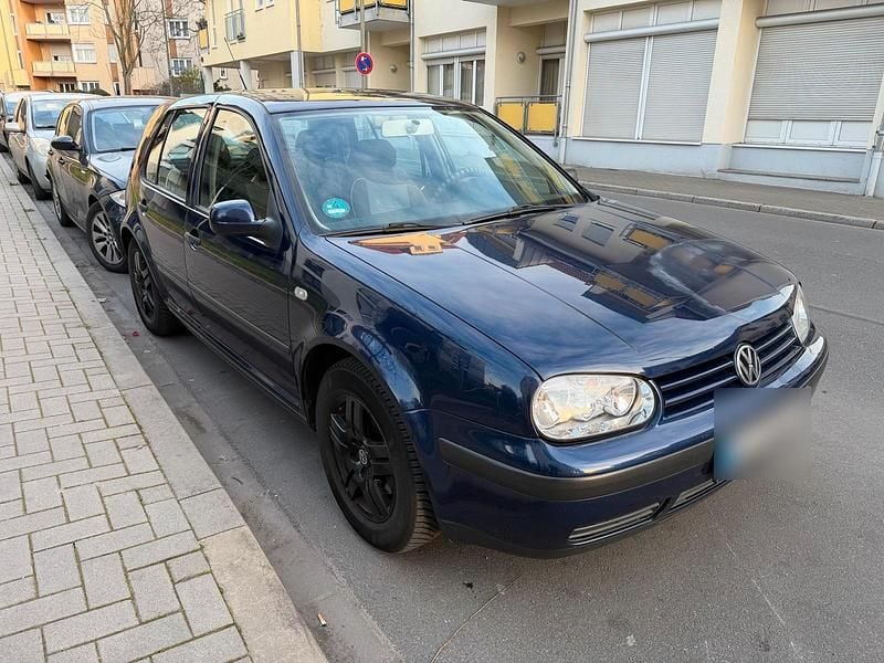 Gebraucht VW Golf IV 90 PS (66 kW) 2000 Blau Limousine