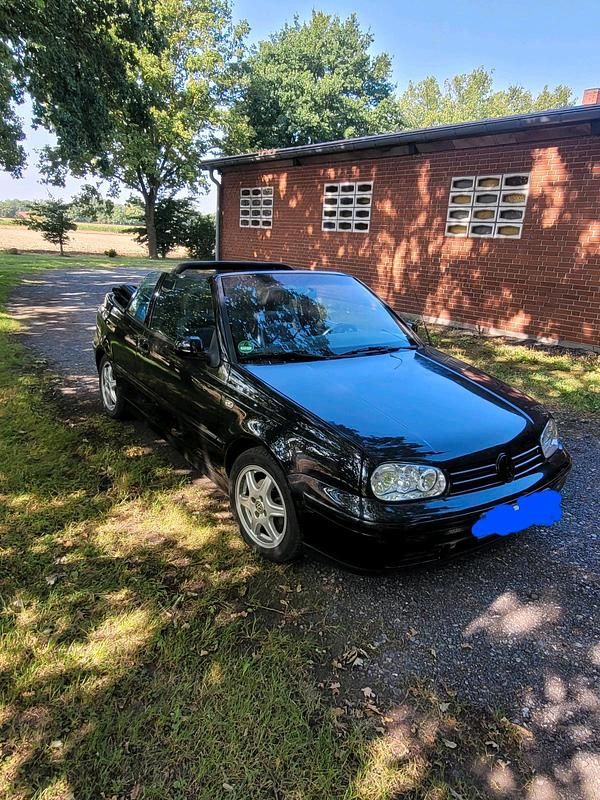 Schwarz Gebraucht 2001 VW Golf Cabriolet Cabrio | 4.790 € (Teuer) - Bild 1/4