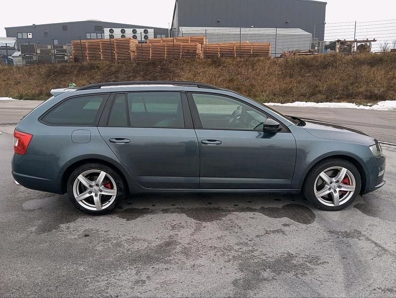 Second-hand Skoda Octavia RS 184 CP (135 kW) 2015 Gri Break