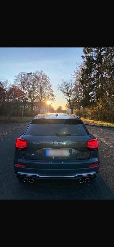 Gebraucht Audi SQ2 300 PS (220 kW) 2019 Grau SUV