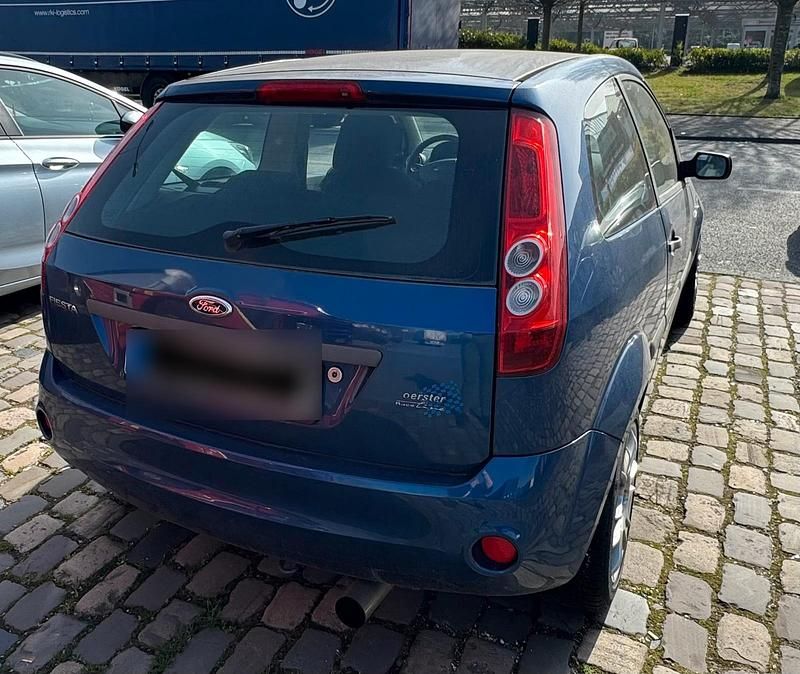 Gebraucht Ford Fiesta 80 PS (58 kW) 2007 Blau Kleinwagen