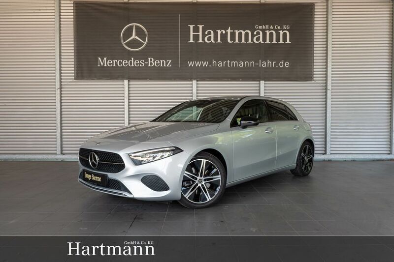 Iridiumsilber Gebraucht 2023 Mercedes A220 Progressive Kleinwagen | 33.850 € (Fairer Preis) - Bild 1/4