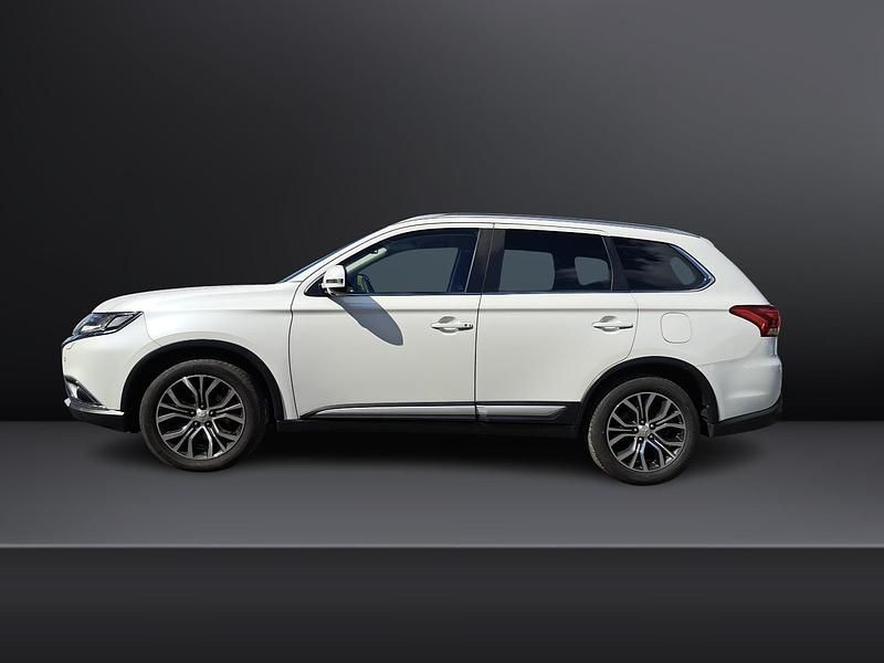 Gebraucht Mitsubishi Outlander Edition 150 PS (110 kW) 2017 Perlmuttweiss (p) SUV