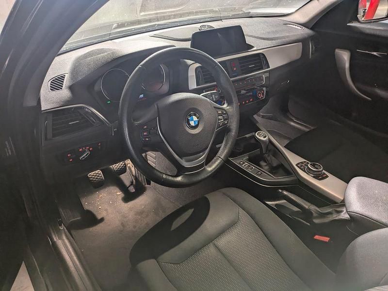 Gebraucht BMW 118 Advantage 150 PS (110 kW) 2018 Schwarz Kleinwagen