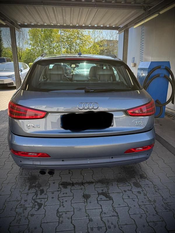 Second-hand Audi Q3 140 CP (102 kW) 2015 Gri SUV