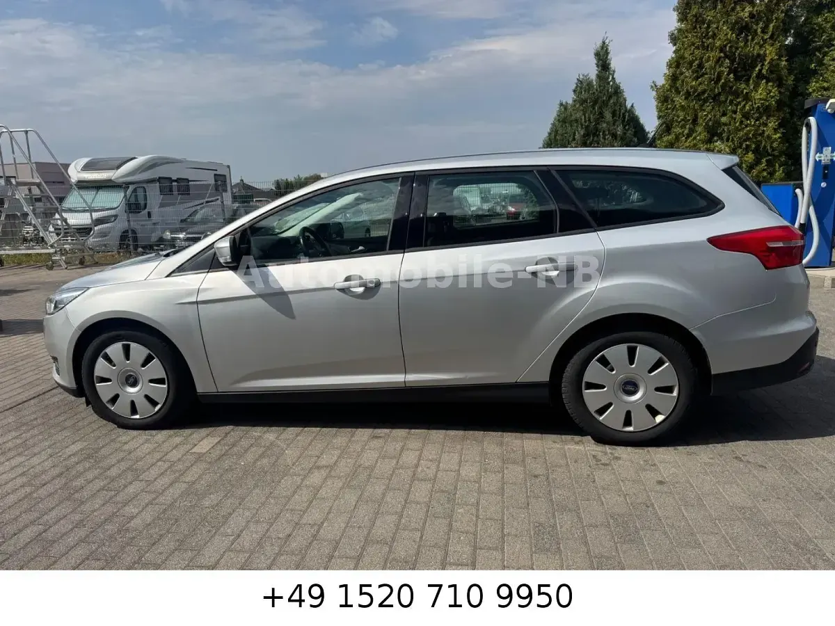 Gebraucht Ford Focus Business Edition 125 PS (91 kW) 2016 Silber Limousine