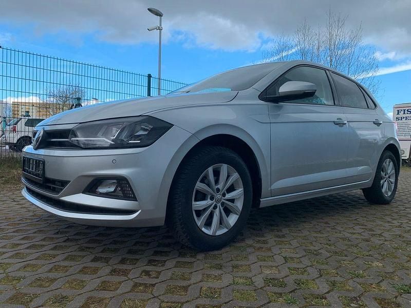 Gebraucht VW Polo 95 PS (69 kW) 2018 Grau Kleinwagen