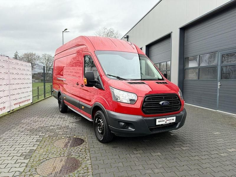 Gebraucht Ford Transit 105 PS (77 kW) 2017 Rot Van / Kleinbus