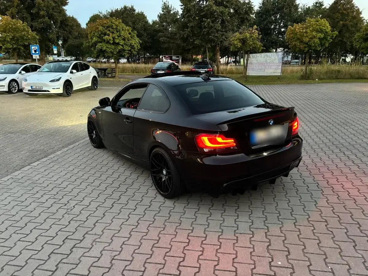 Gebraucht BMW 135 Coupé Performance 306 PS (225 kW) 2010 Schwarz Coupé