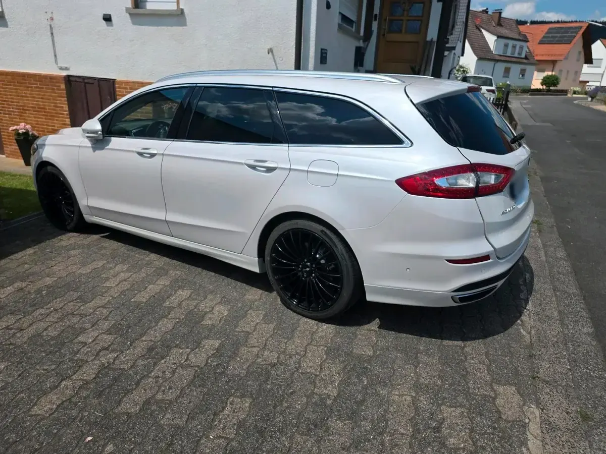 Gebraucht Ford Mondeo 240 PS (176 kW) 2015 Weiß Kombi