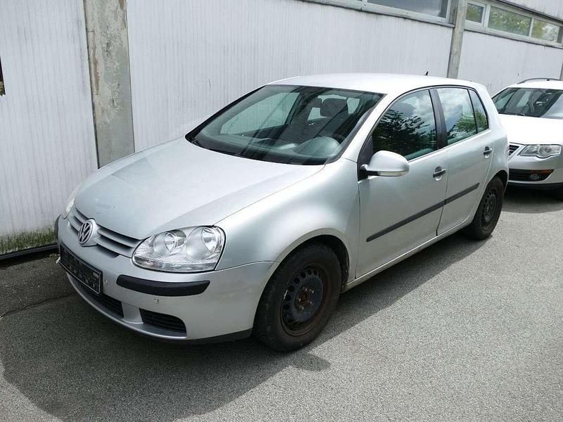Silber Gebraucht 2005 VW Golf V Limousine | 990 € (Guter Preis) - Bild 1/4