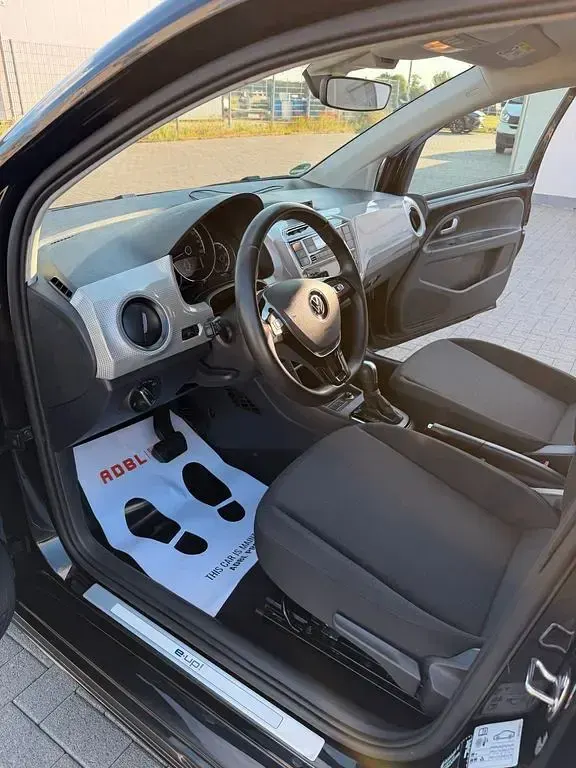 Gebraucht VW e-up! 61 kW (83 PS) 2022 Schwarz Kleinwagen