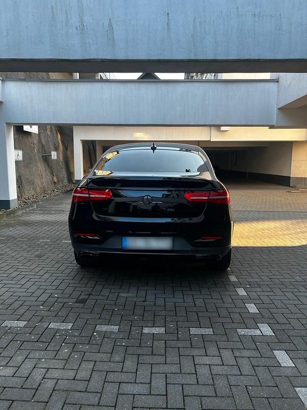 Gebraucht Mercedes GLE350 258 PS (189 kW) 2017 Schwarz Coupé