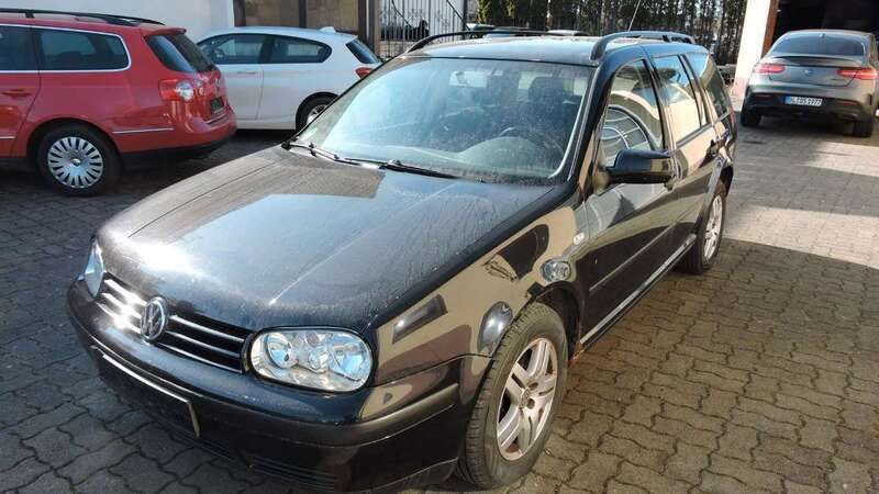 Schwarz Gebraucht 2003 VW Golf IV Kombi | 300 € (Superpreis) - Bild 1/4