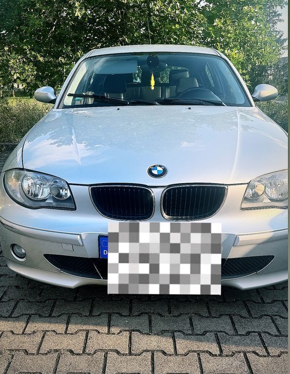Schwarz Gebraucht 2006 BMW 116 Sport Line Kleinwagen | 1.750 € (Guter Preis) - Bild 1/4