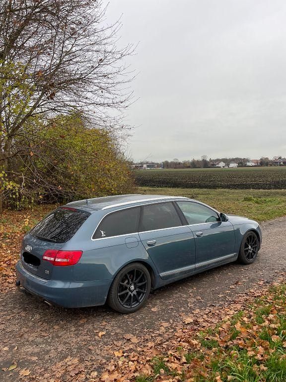 Gebraucht Audi A6 Ambiente 220 PS (161 kW) 2011 Blau Kombi