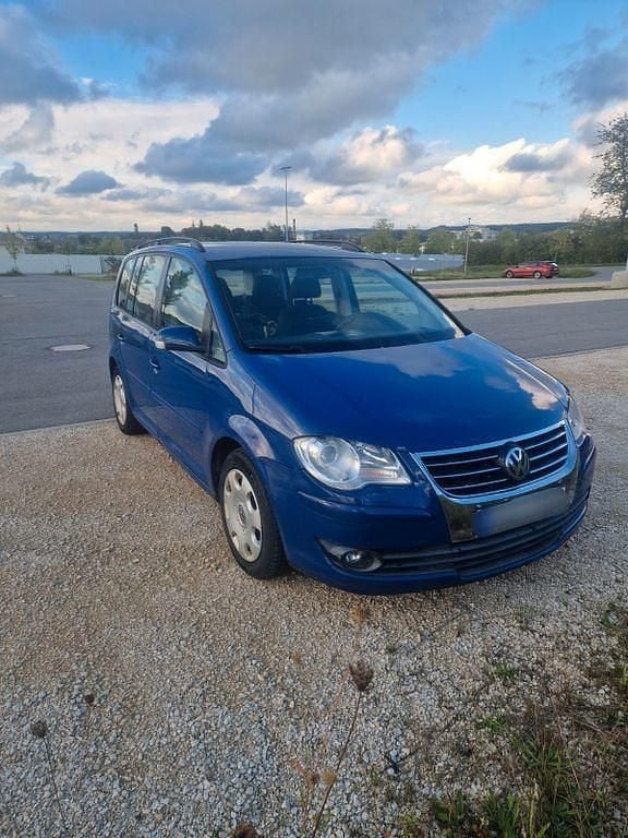 Blau Gebraucht 2008 VW Touran Trendline Van / Kleinbus | 1.899 € (Guter Preis) - Bild 1/4