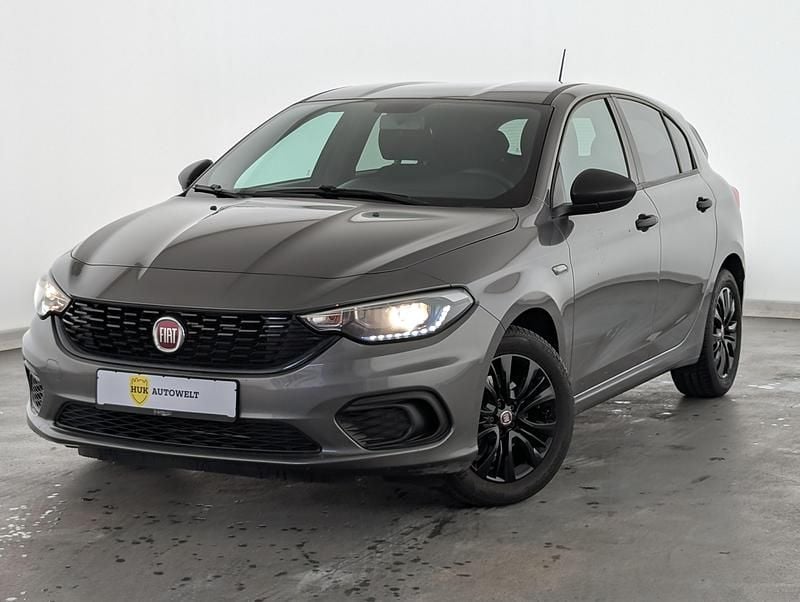 Gebraucht Fiat Tipo Street 95 PS (69 kW) 2020 Grau Limousine
