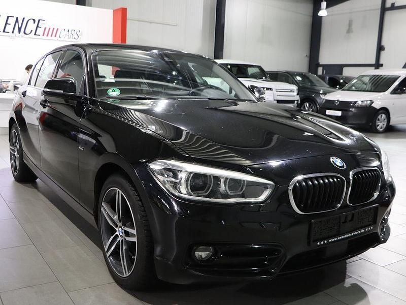 Schwarz ii Gebraucht 2017 BMW 125 Sport Line Kleinwagen | 10.402 € (Superpreis) - Bild 1/4