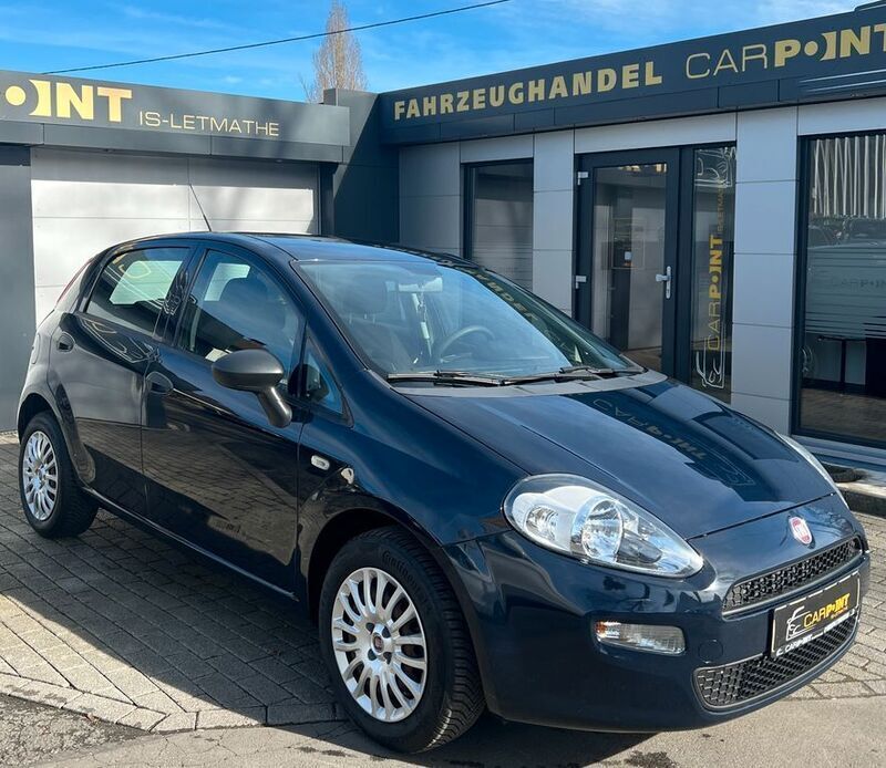 Blau Gebraucht 2017 Fiat Punto Kleinwagen | 6.399 € (Fairer Preis) - Bild 1/4