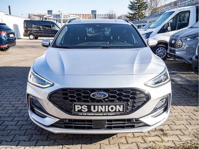 Neu Ford Focus ST-Line 155 PS (114 kW) 2025 Polar silber Kombi