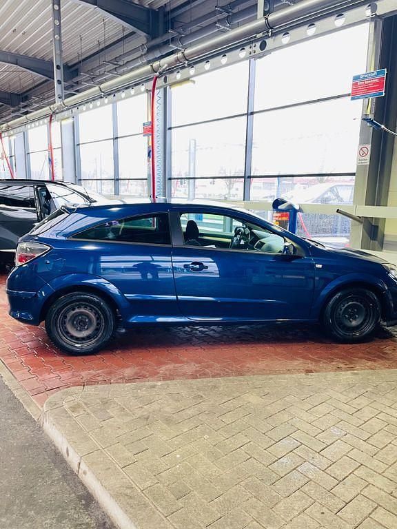 Gebraucht Opel Astra GTC 90 PS (66 kW) 2008 Blau Coupé