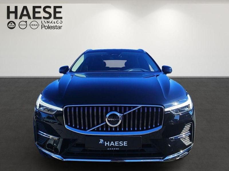 Gebraucht Volvo XC60 Plus 197 PS (144 kW) 2022 Onyx black / metallic SUV