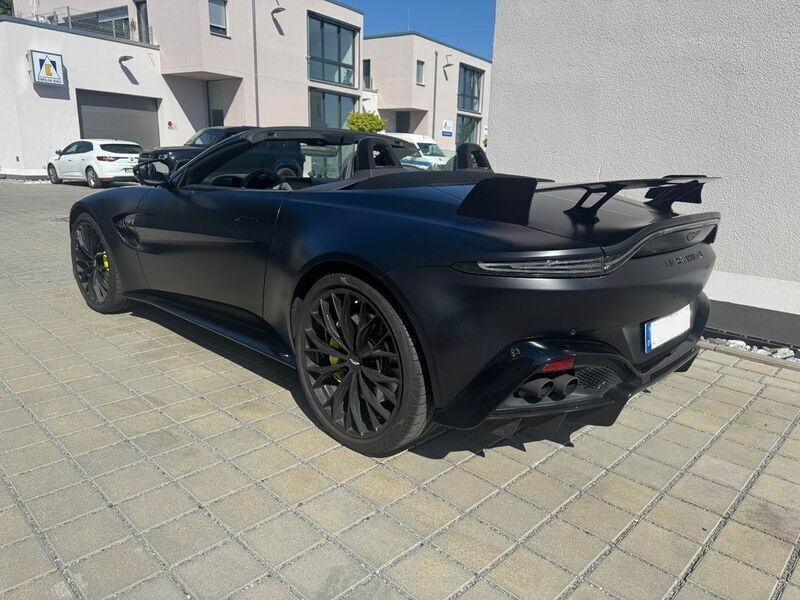 Gebraucht Aston Martin V8 Vantage 534 PS (392 kW) 2022 Schwarz Coupé