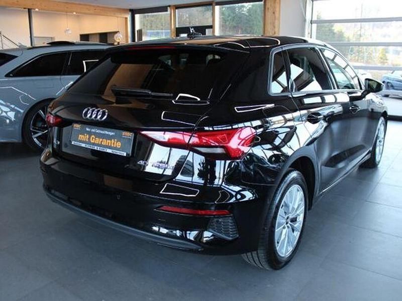Gebraucht Audi A3 e-tron Ambiente 116 PS (85 kW) 2022 Schwarz Kleinwagen