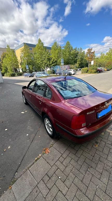 Gebraucht VW Passat Basis 125 PS (91 kW) 2000 Limousine