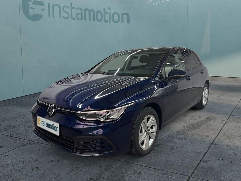 Blau Gebraucht 2024 VW Golf VIII Kleinwagen | 26.249 € (Guter Preis) - Bild 1/4