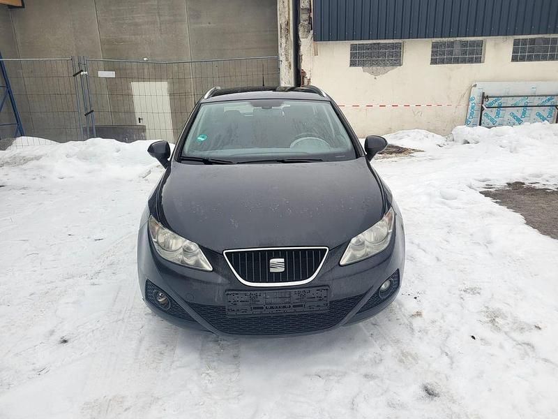 Schwarz Gebraucht 2011 Seat Ibiza Style Limousine | 2.499 € (Guter Preis) - Bild 1/4
