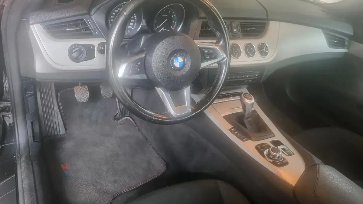 Gebraucht BMW Z4 204 PS (150 kW) 2011 Schwarz Cabrio