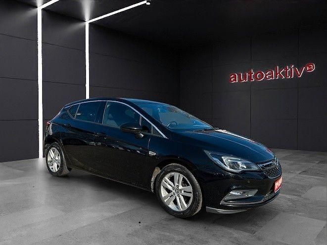 Gebraucht Opel Astra Dynamic 125 PS (91 kW) 2017 Schwarz Limousine