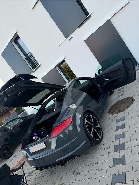 Gebraucht Audi TT Competition 230 PS (169 kW) 2017 Grau Coupé