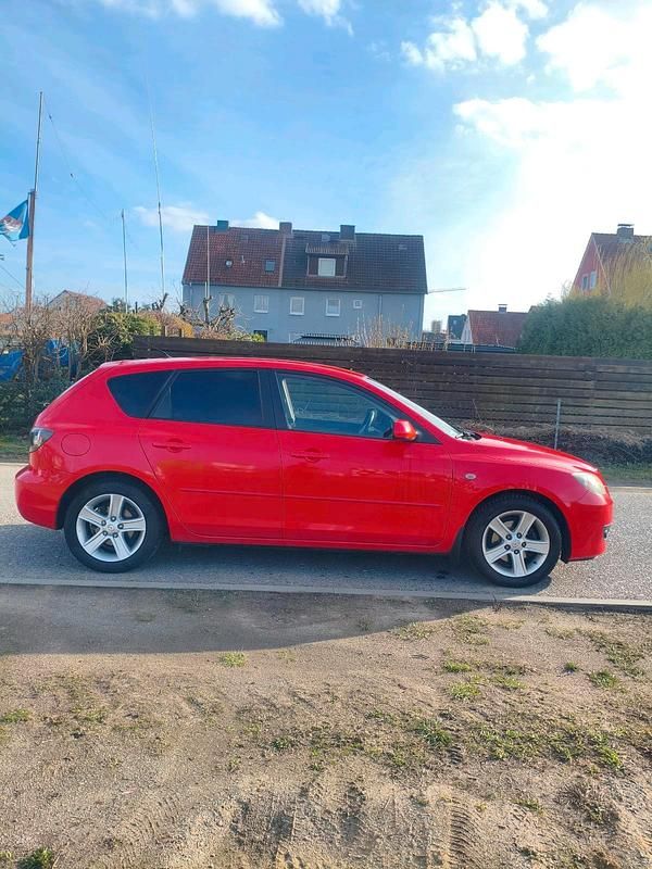 Usata Mazda 3 Active 105 CV (77 kW) 2006 Rosso Berlina