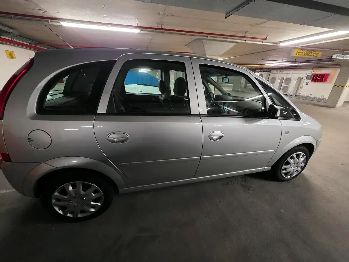 Gebraucht Opel Meriva Edition 100 PS (73 kW) 2005 Silber Van / Kleinbus