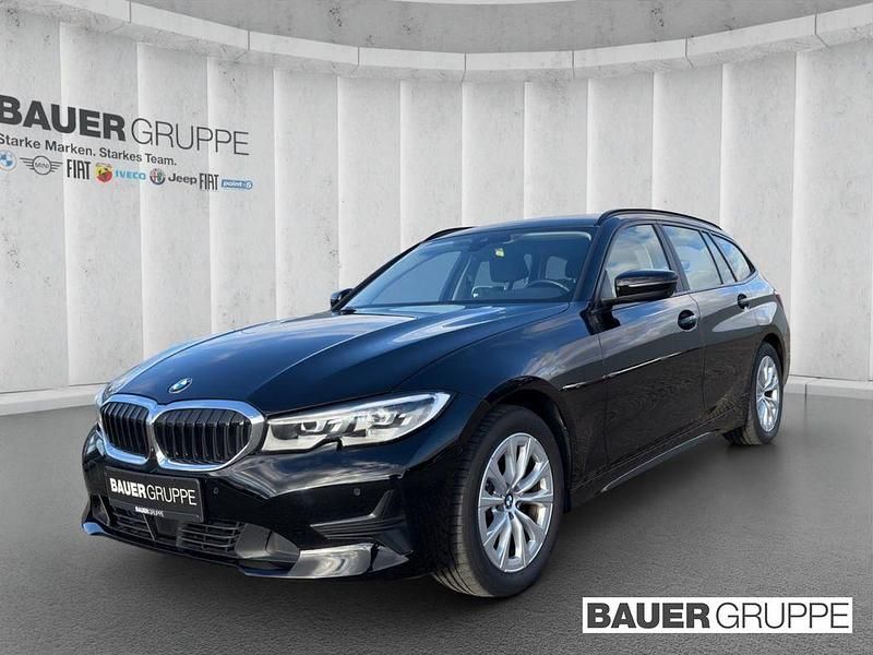 Schwarz Gebraucht 2021 BMW 318 Sport Line Limousine | 22.380 € (Fairer Preis) - Bild 1/4