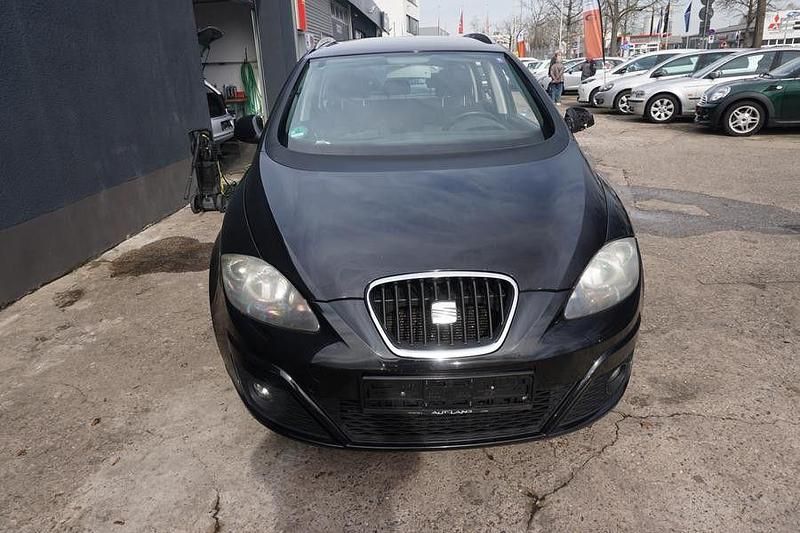 Schwarz Gebraucht 2012 Seat Altea XL Stylance Van / Kleinbus | 4.590 € - Bild 1/4